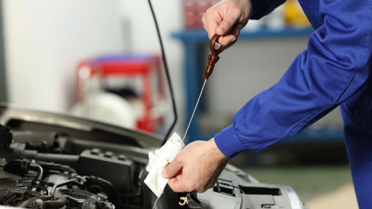 Car Service Dealership vs Independent Garage - Best Option?