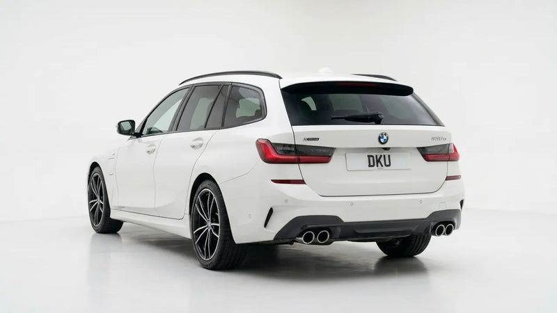 BMW 330E G21