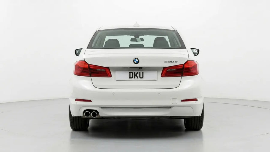BMW G30 2017  520