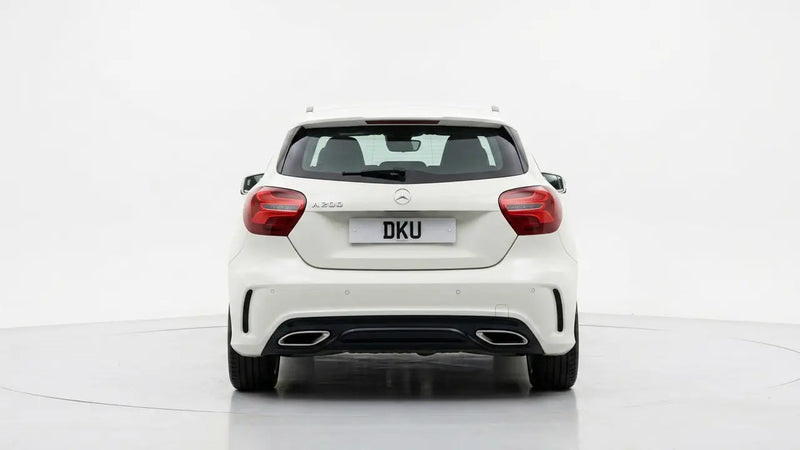 MERCEDES BENZ A200