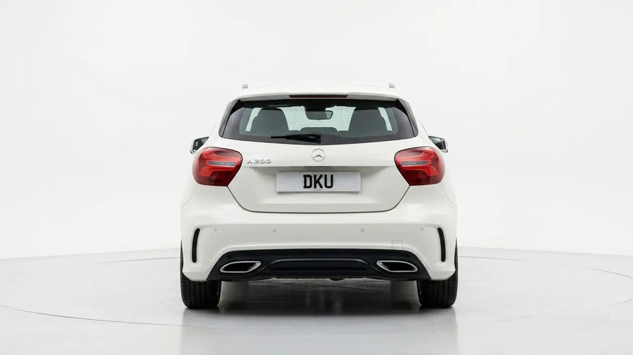MERCEDES BENZ A200