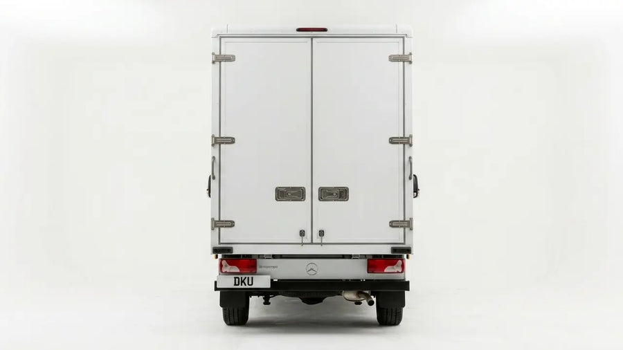 MERCEDES LUTON VAN