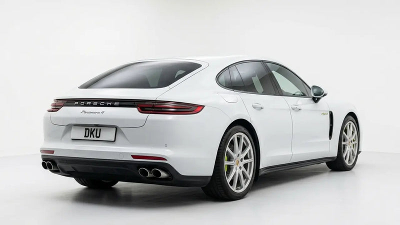 PORSCHE PANAMERA 4 E-HYBRID