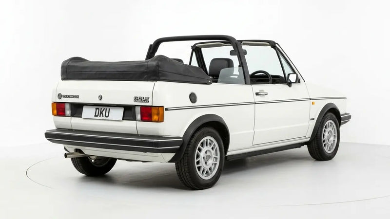 VOLKSWAGEN GOLF CABRIOLET