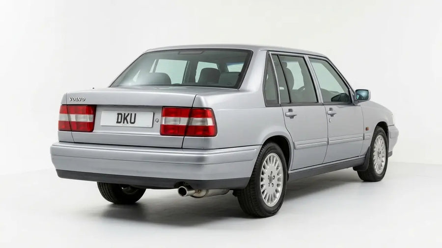 VOLVO S90